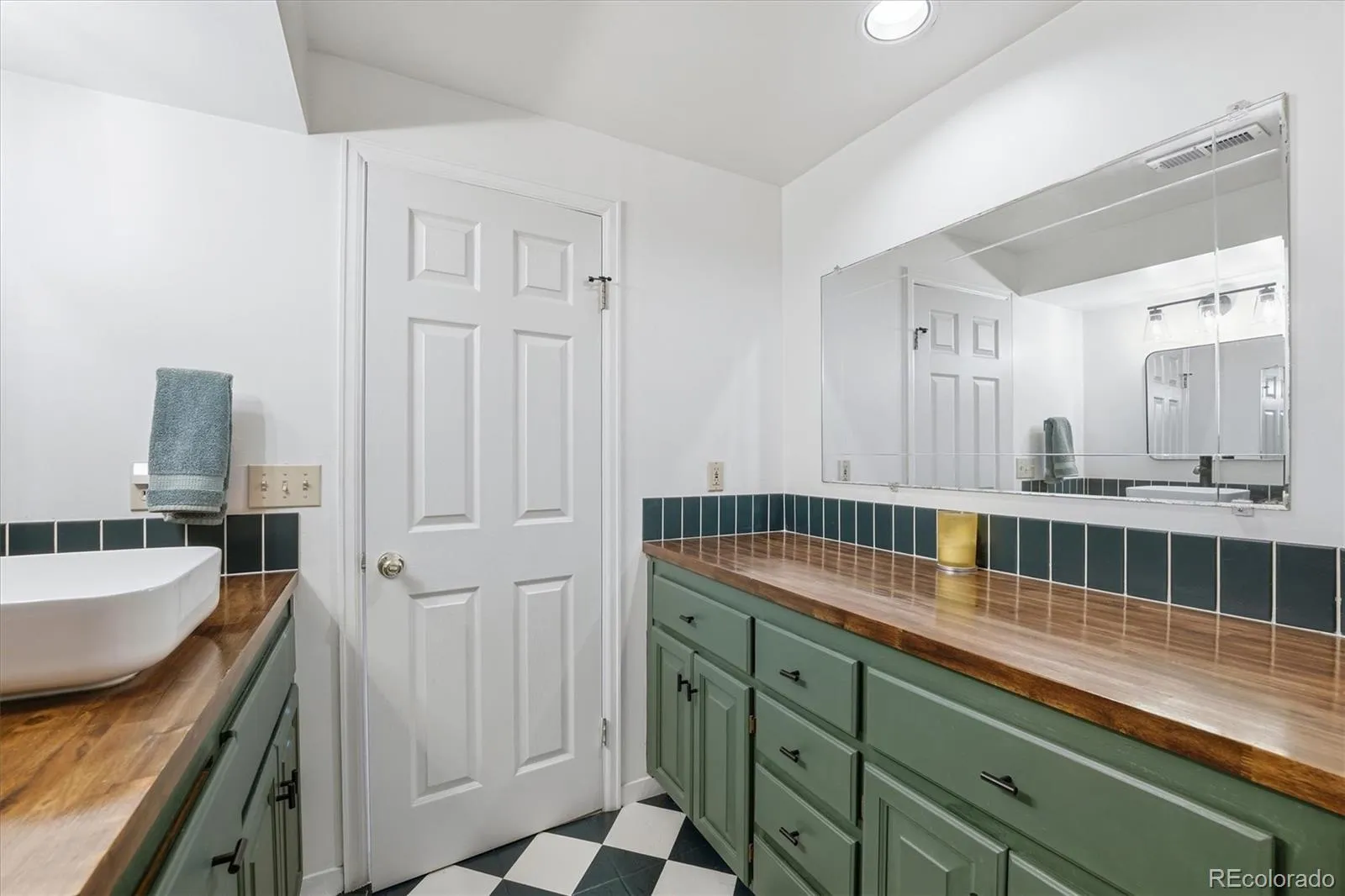 2258 S Nome Court Aurora CO 80014 MLS #REC3542152 04292026191049 1600 32