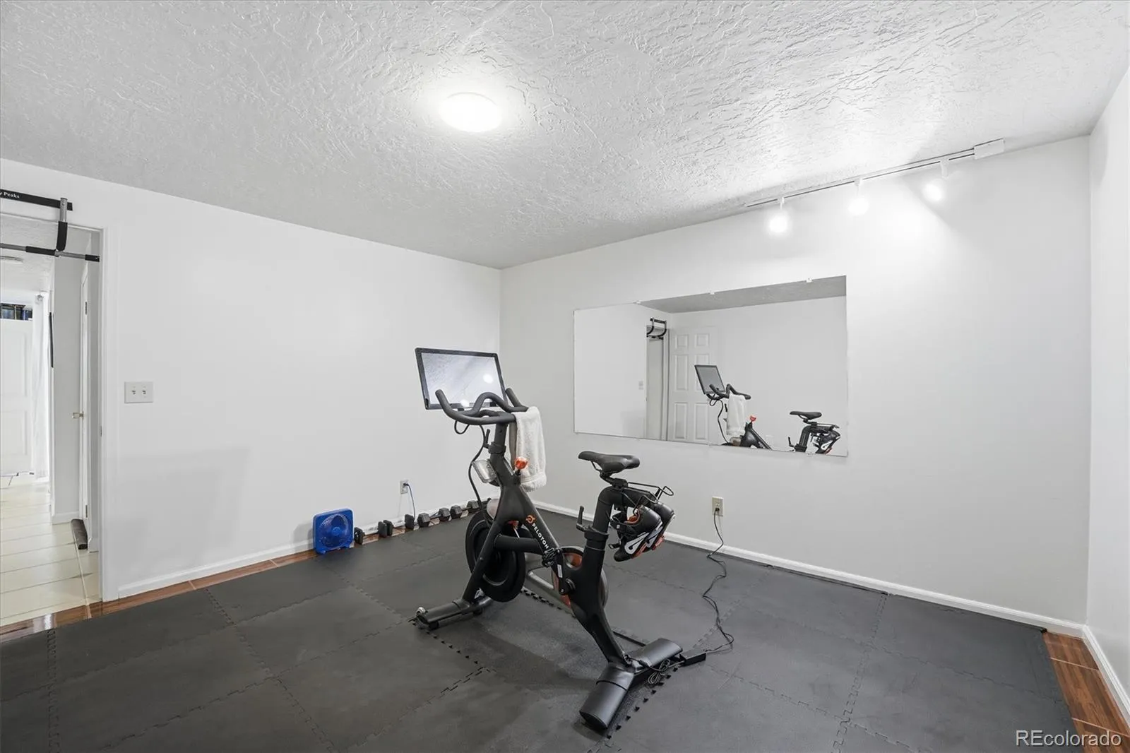 2258 S Nome Court Aurora CO 80014 MLS #REC3542152 04292026191049 1600 33