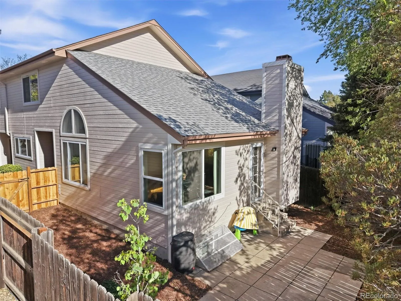 2258 S Nome Court Aurora CO 80014 MLS #REC3542152 04292026191049 1600 37