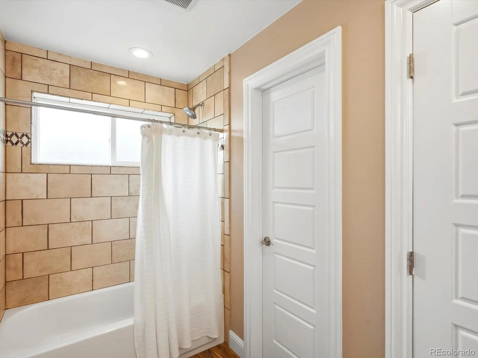 3381 S Clay Street Englewood CO 80110 | MLS #REC3542464 08052026203010 1600 45
