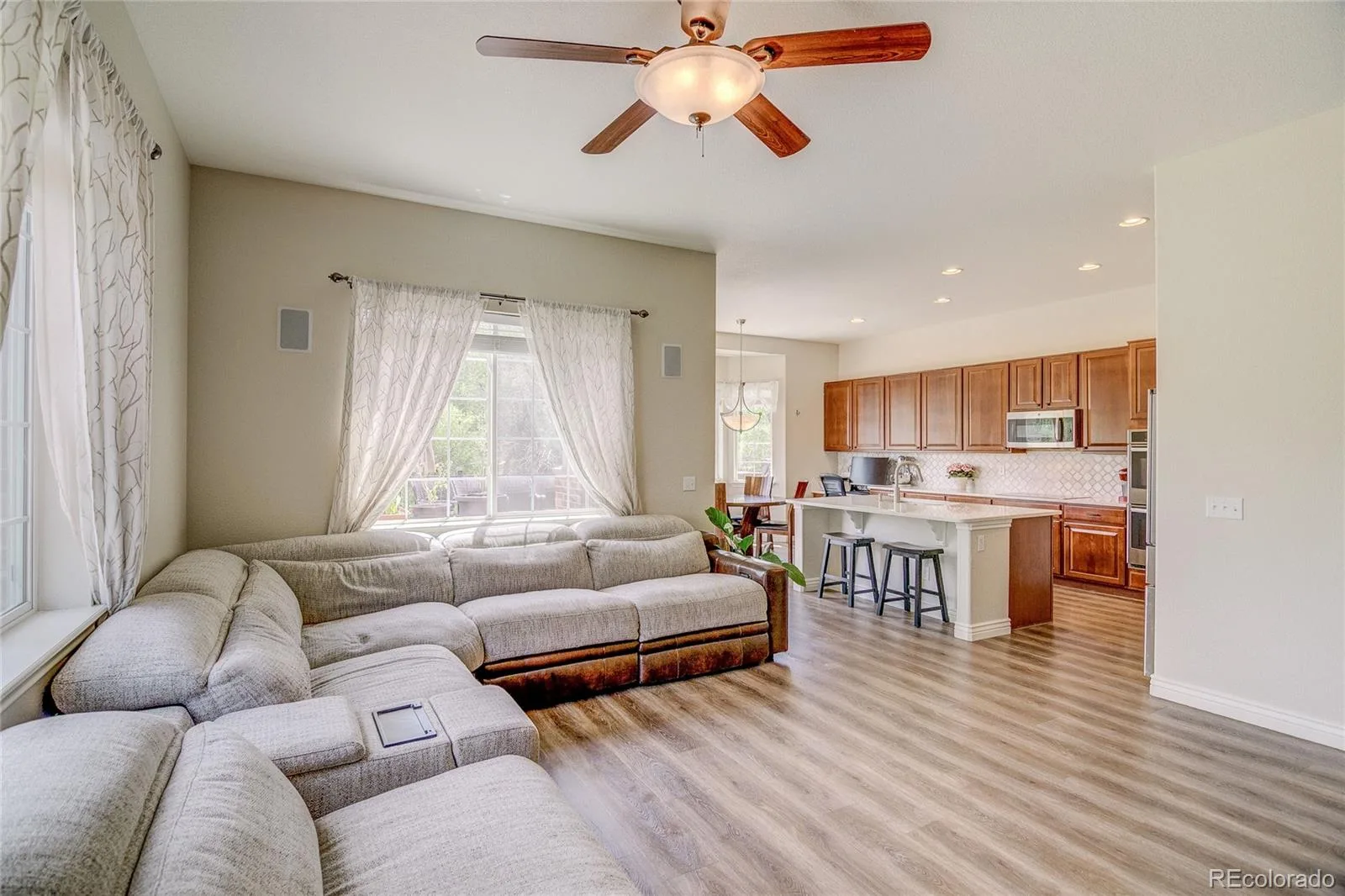 22226 E Glasgow Place Aurora CO 80016 MLS #REC3543318 06192026074624 1600 10