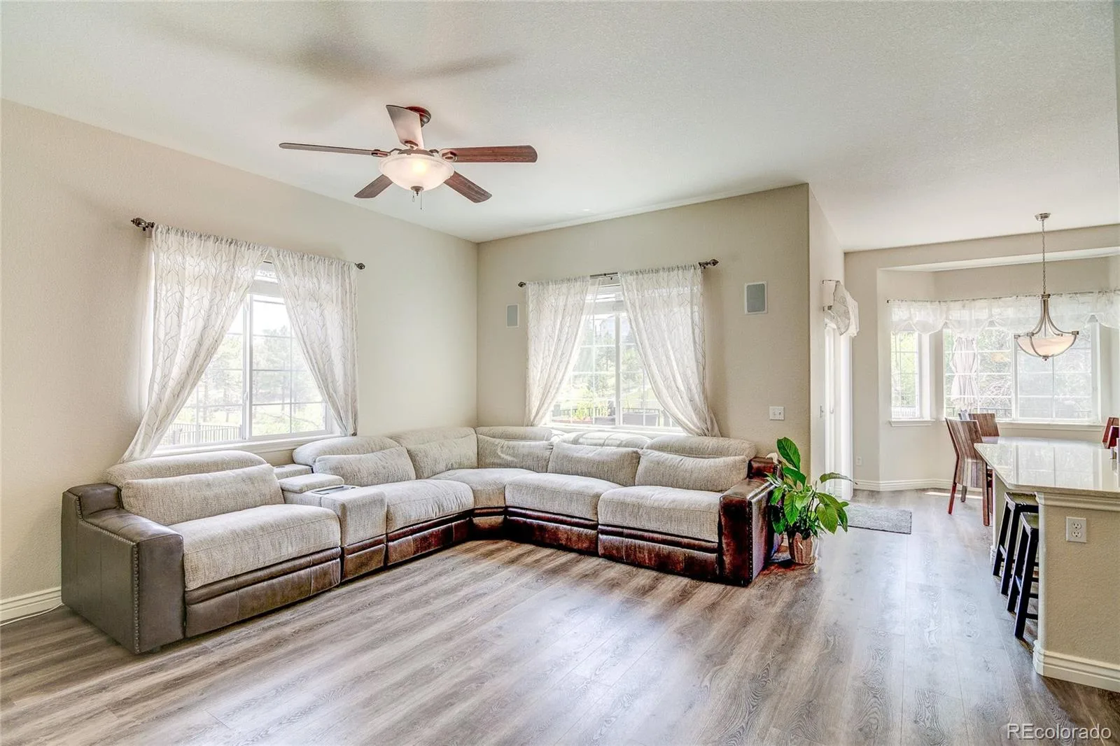 22226 E Glasgow Place Aurora CO 80016 MLS #REC3543318 06192026074624 1600 11