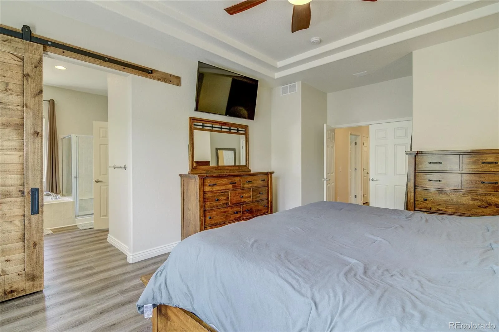 22226 E Glasgow Place Aurora CO 80016 MLS #REC3543318 06192026074624 1600 19