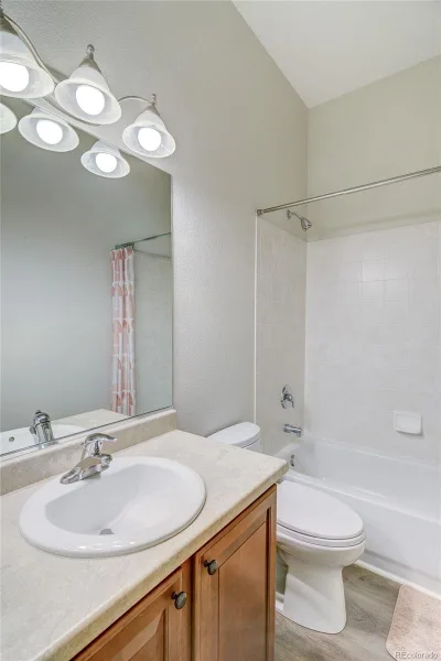 22226 E Glasgow Place Aurora CO 80016 MLS #REC3543318 06192026074624 800 25