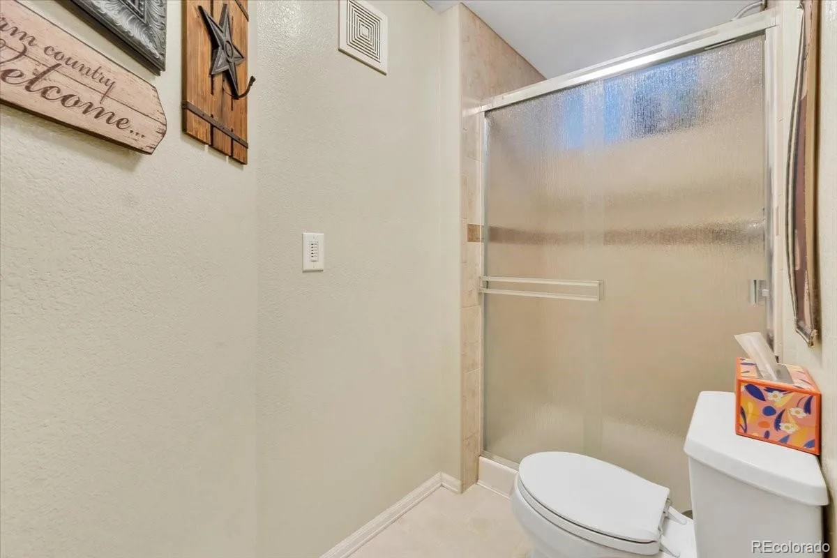 7019 S Windermere Street Littleton CO 80120 MLS #REC3543415 06092026002255 1200 26