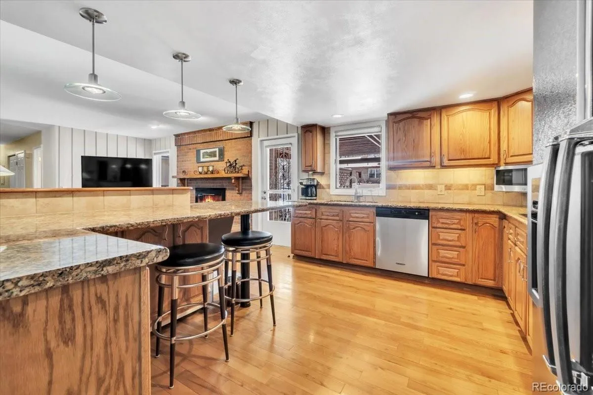 7019 S Windermere Street Littleton CO 80120 MLS #REC3543415 06092026002255 1200 6