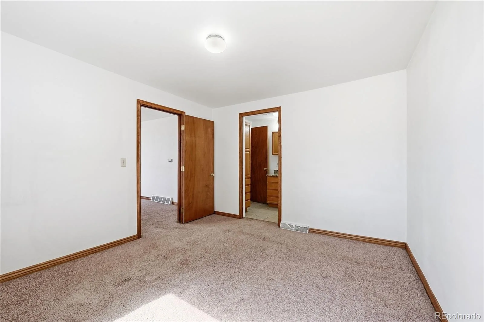 5411 Leyden Street Commerce City CO 80022 | MLS #REC3546622 07132026224721 1600 13