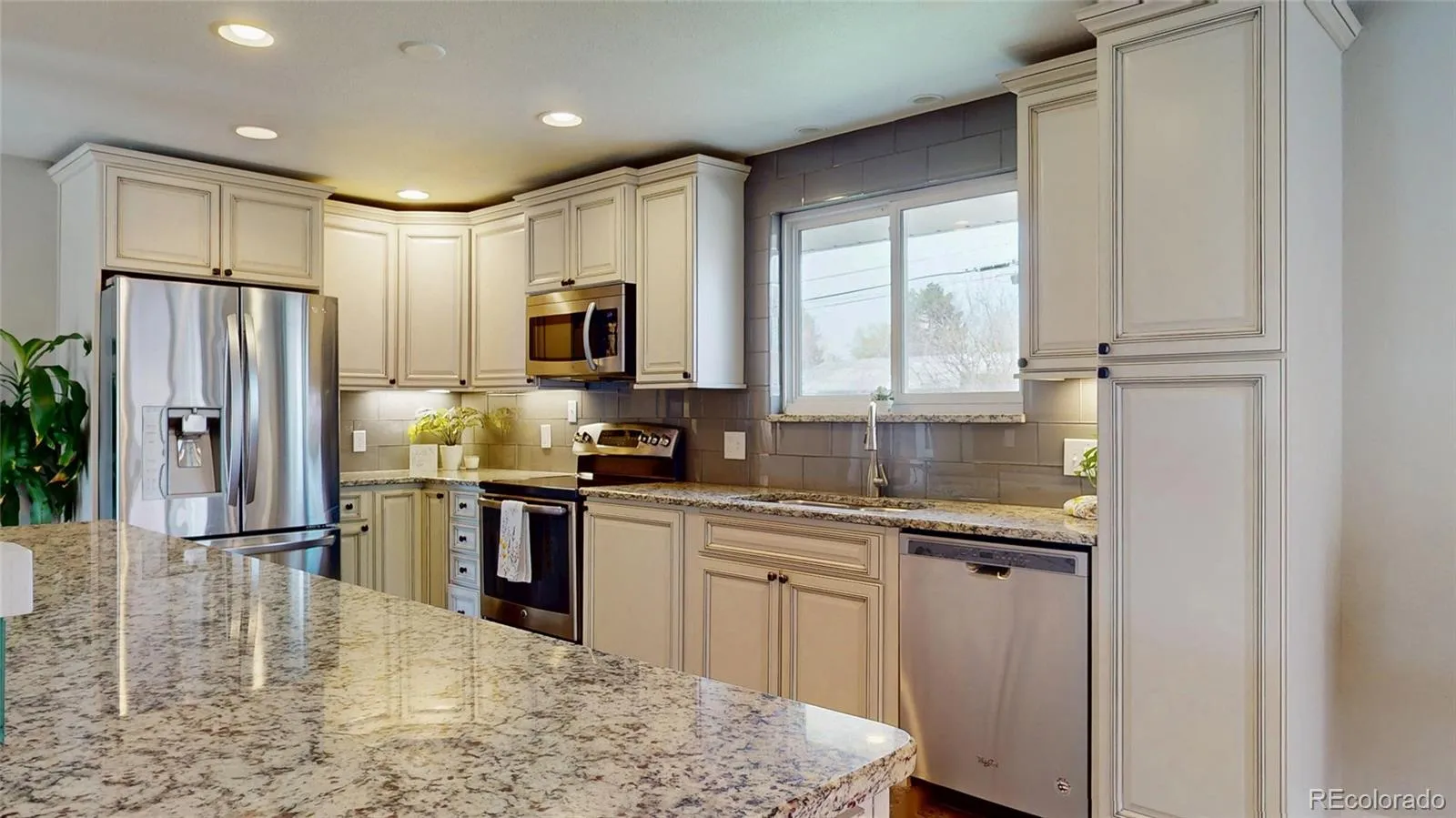 04062026213155 1600 9