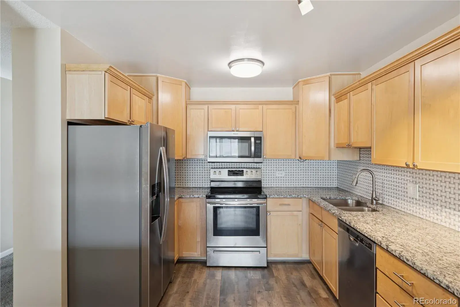 660 S Alton Way #7B Denver CO 80247 MLS #REC3547319 12042025061914 1600 14