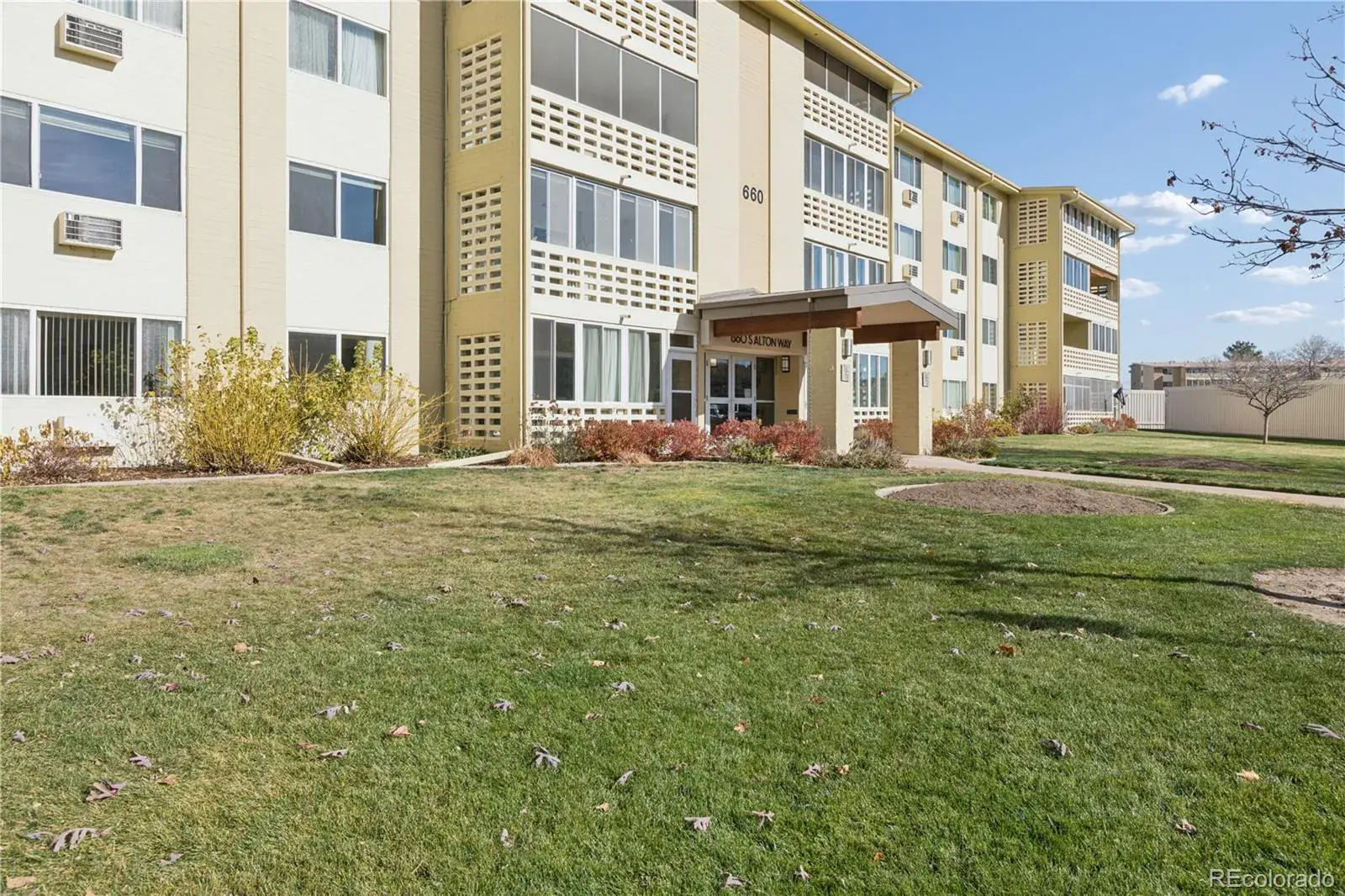 660 S Alton Way #7B Denver CO 80247 MLS #REC3547319 12042025061914 1600 34