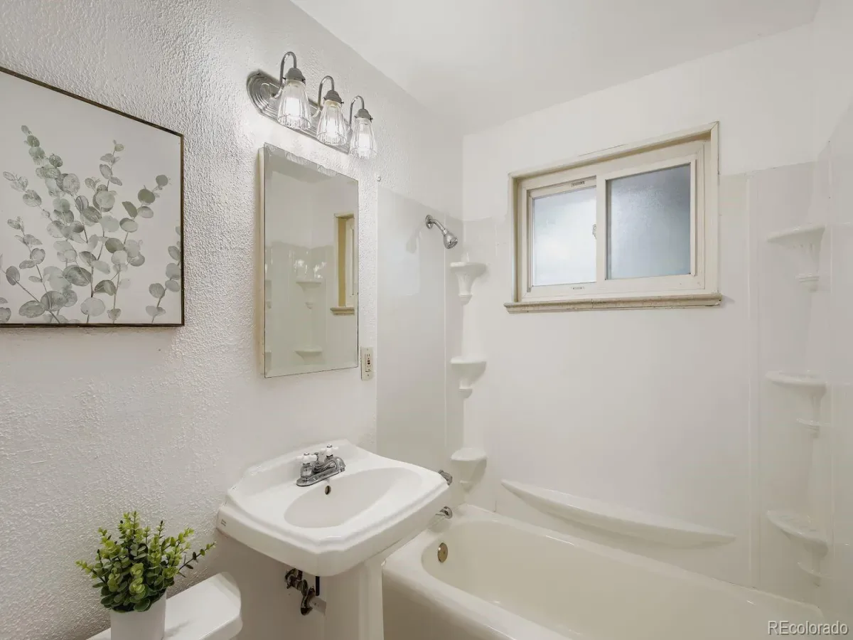 03212026220417 1200 14