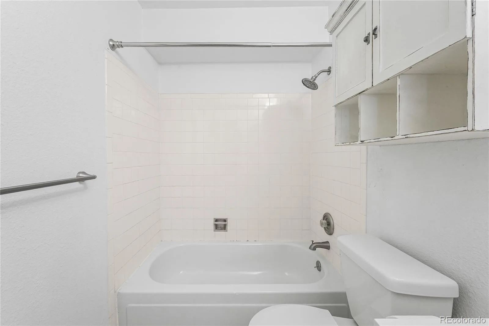 10150 E Virginia Avenue #101 #12 Denver CO 80247 MLS #REC3548596 06022026184217 1600 16