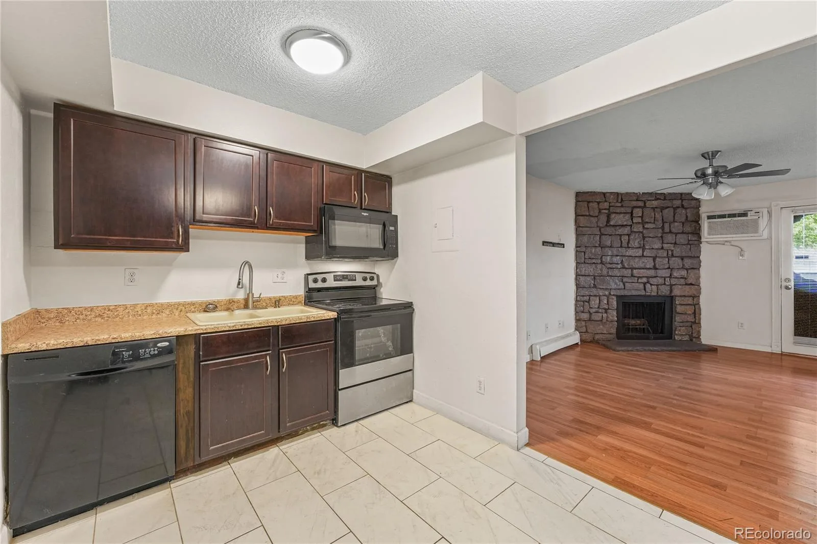 10150 E Virginia Avenue #101 #12 Denver CO 80247 MLS #REC3548596 06022026184217 1600 19