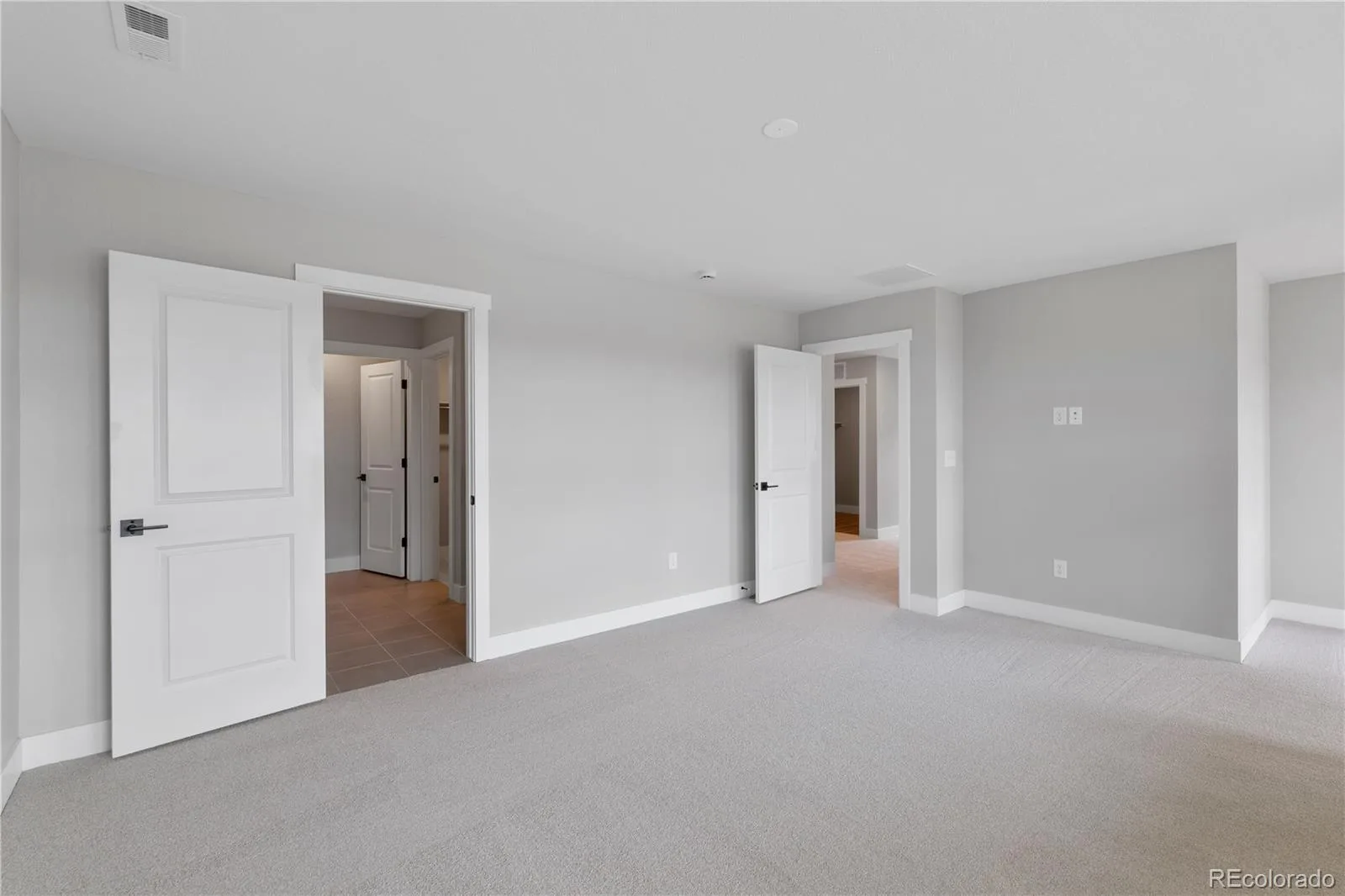 24190 E 54th Place Aurora CO 80019 | MLS #REC3551576 07292026002736 1600 19