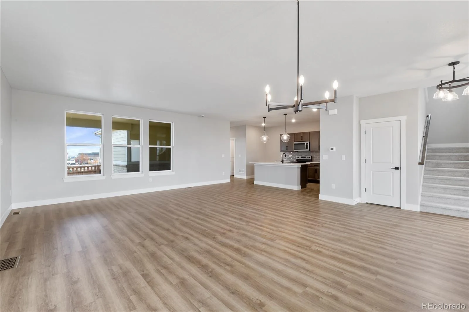 24190 E 54th Place Aurora CO 80019 | MLS #REC3551576 07292026002736 1600 3