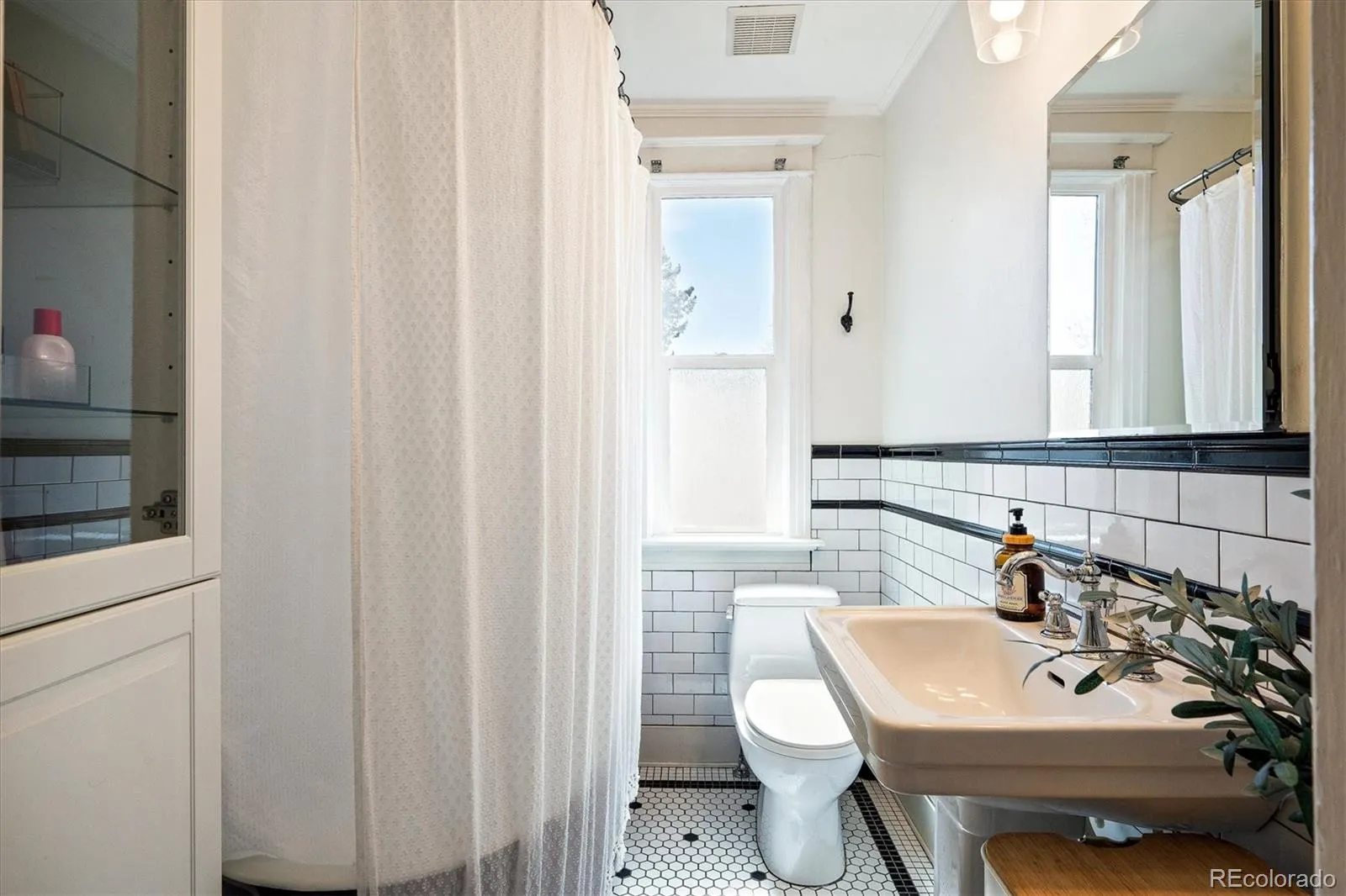 04082026160255 1600 20