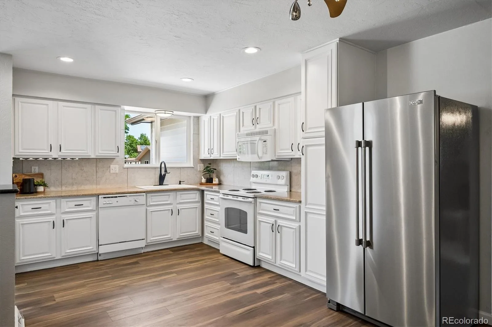 9864 W Maryland Drive Lakewood CO 80232 | MLS #REC3554800 07272026213806 1600 4