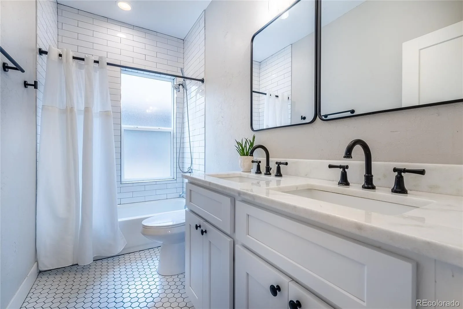 1367 Monroe Street Denver CO 80206 | MLS #REC3557098 09302026152014 1600 19