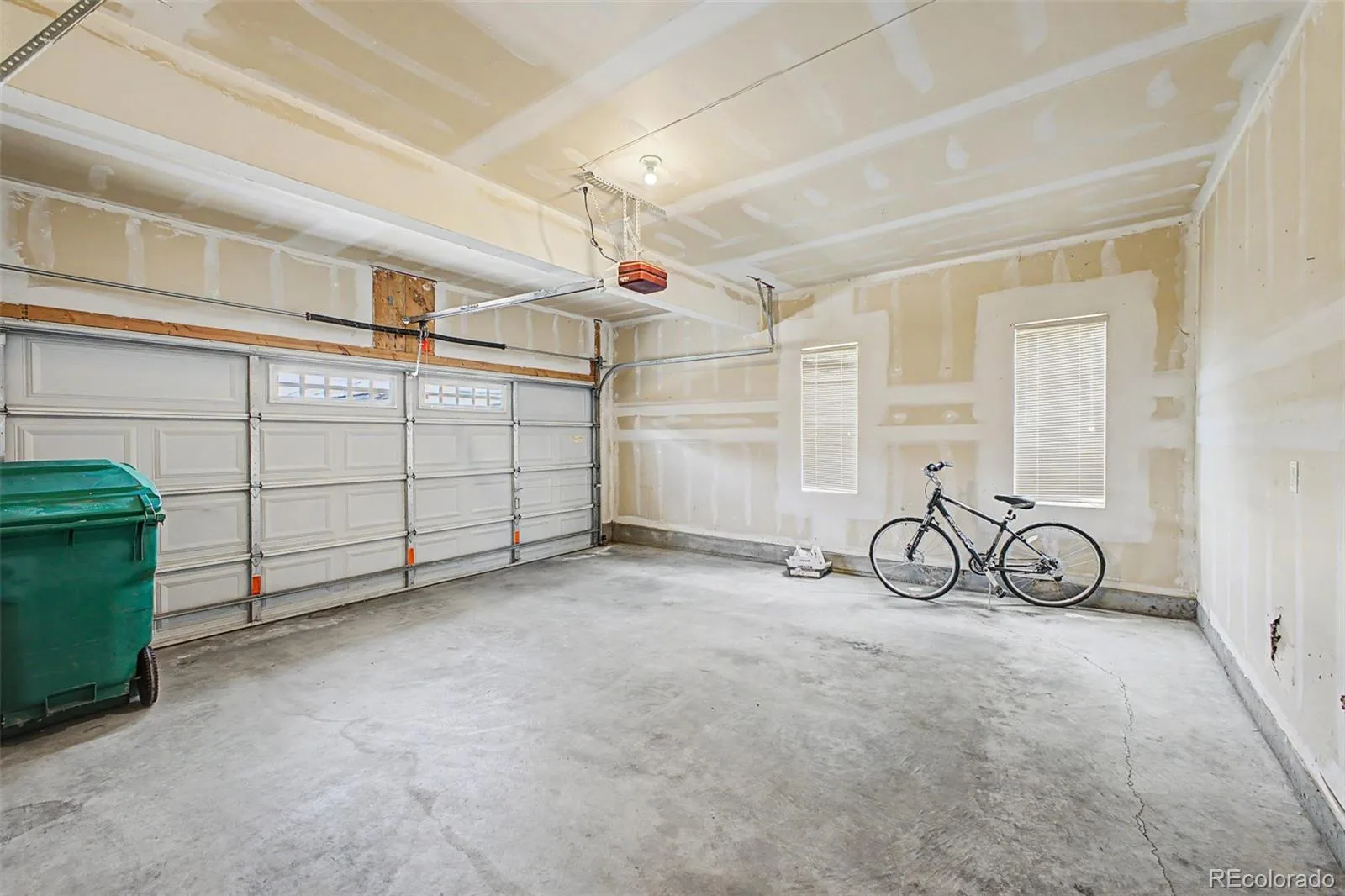 6732 S Winnipeg Circle #106 Aurora CO 80016 MLS #REC3557099 06032026183758 1600 26