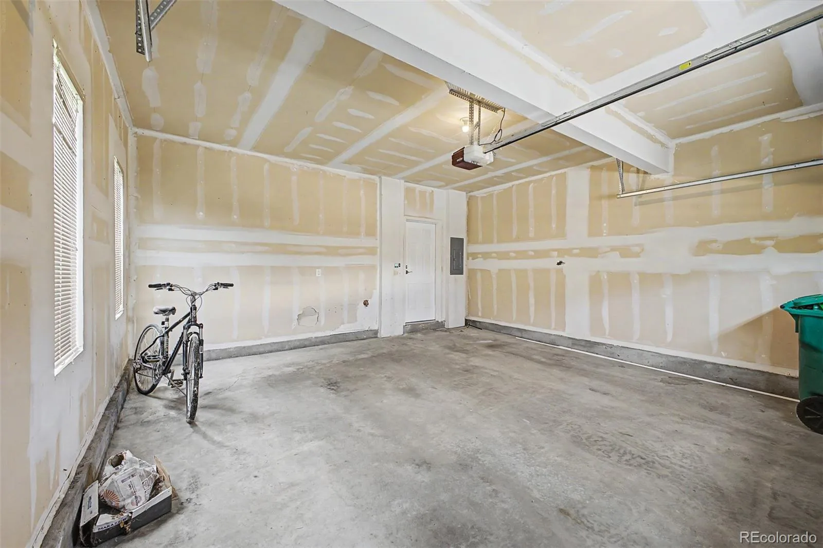 6732 S Winnipeg Circle #106 Aurora CO 80016 MLS #REC3557099 06032026183758 1600 27
