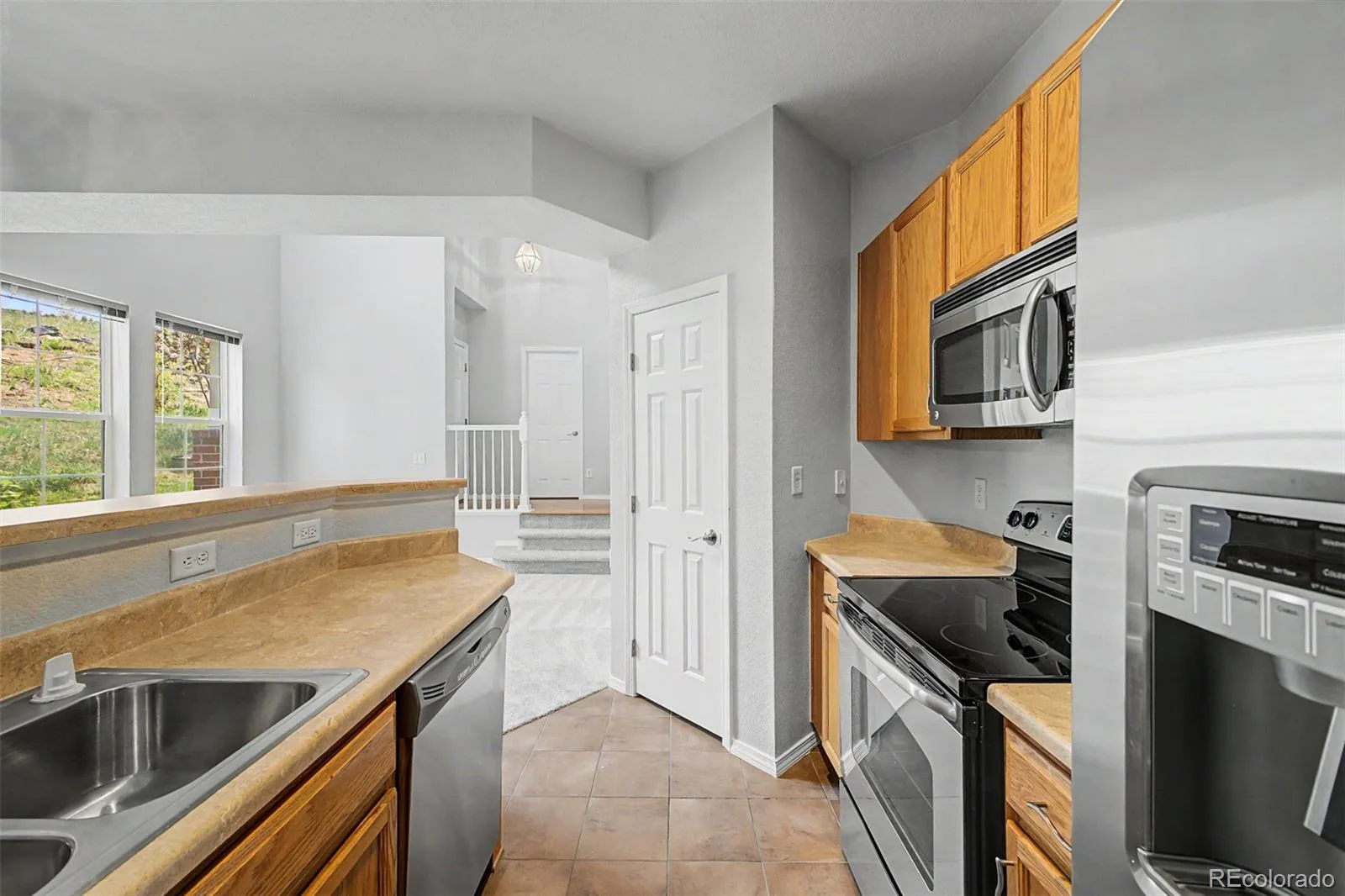 6732 S Winnipeg Circle #106 Aurora CO 80016 MLS #REC3557099 06032026183758 1600 9