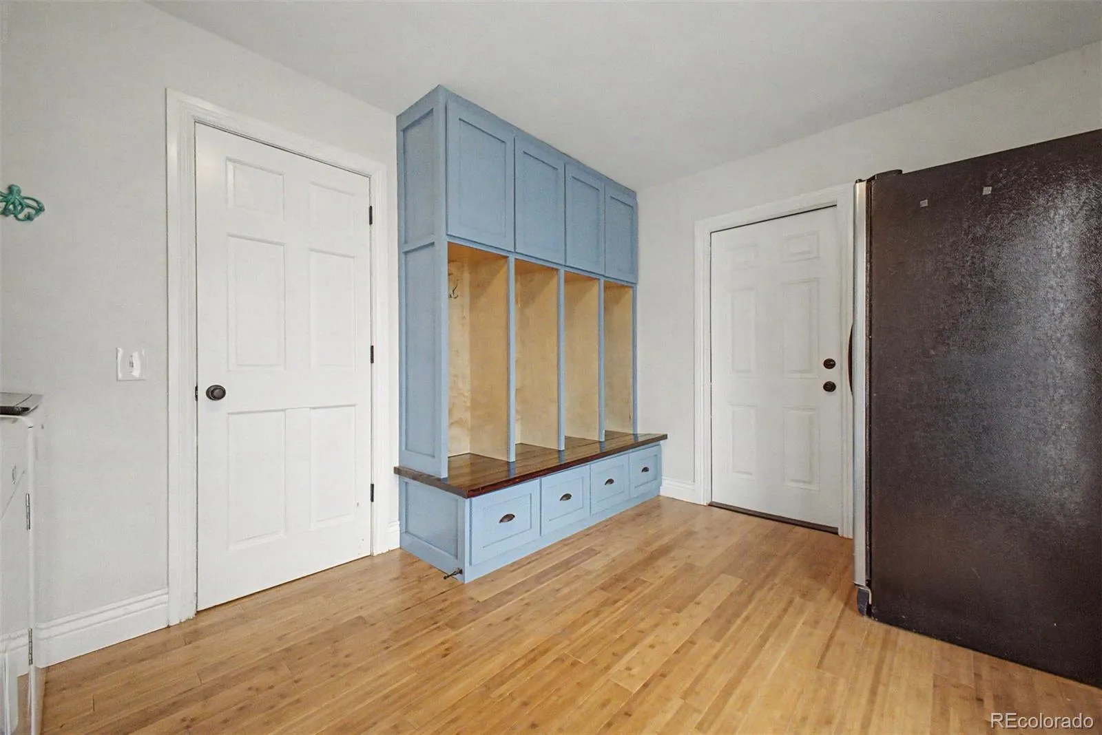 04172026213420 1600 22