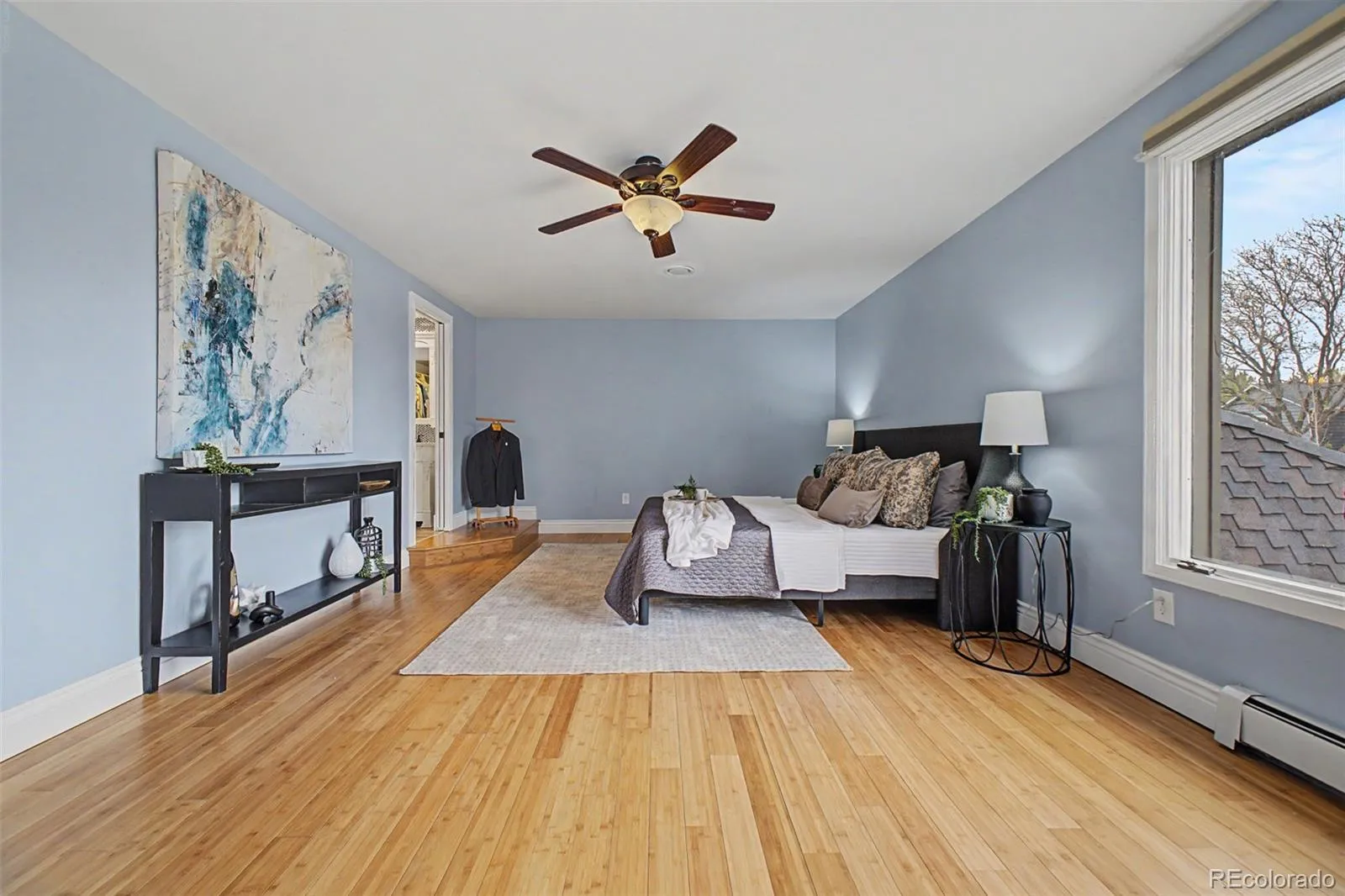 04172026213420 1600 24