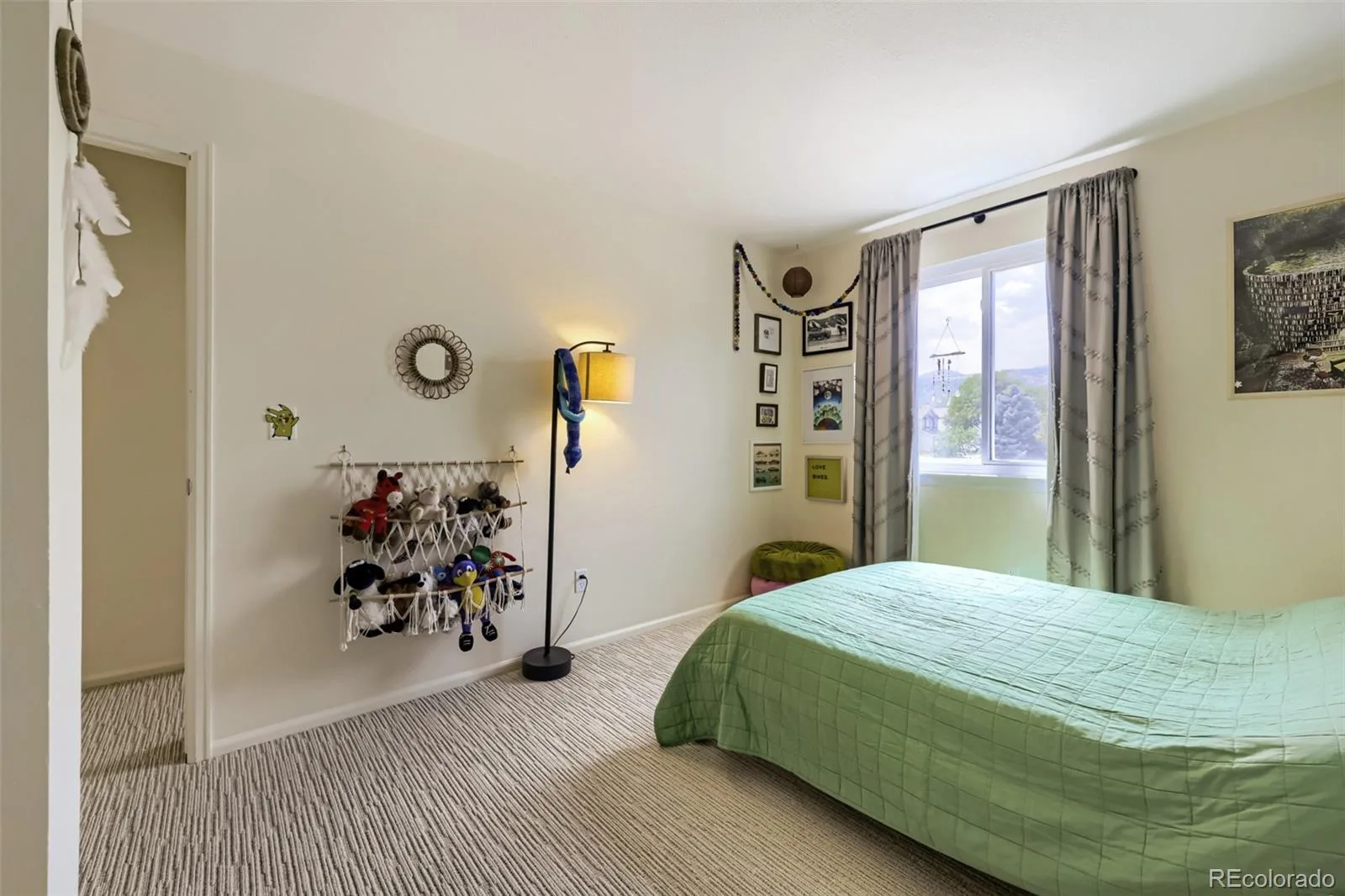 5688 S Youngfield Way Littleton CO 80127 | MLS #REC3558112 08182026023418 1600 22