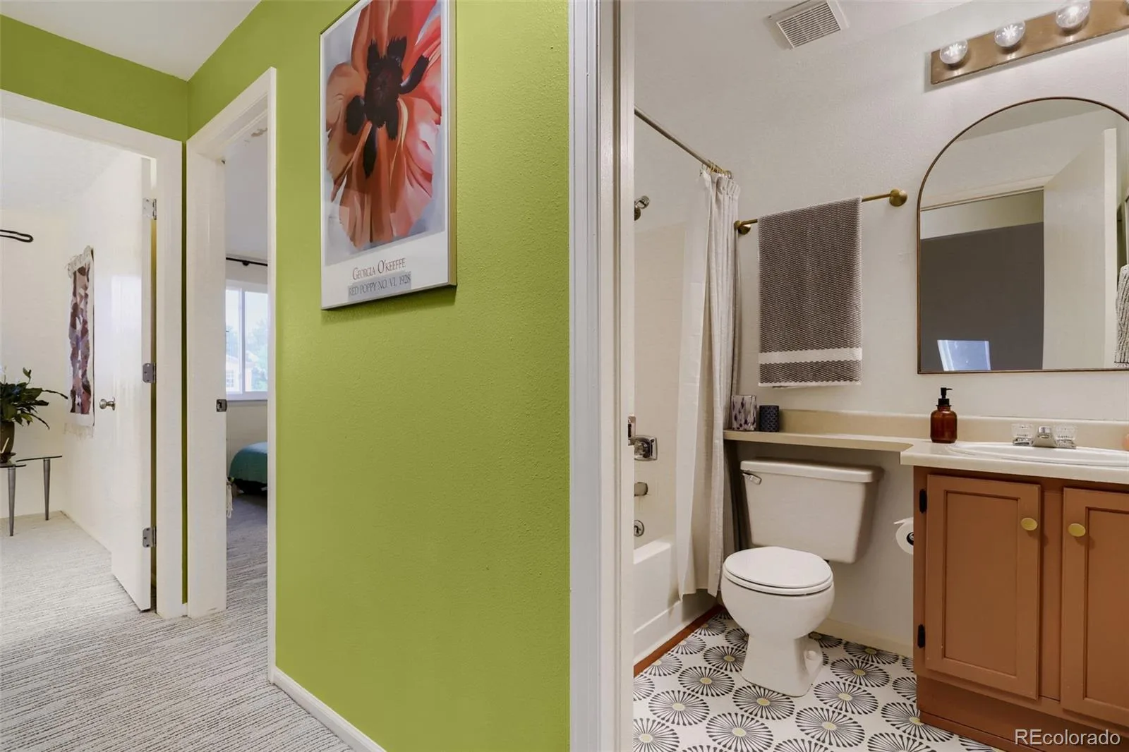 5688 S Youngfield Way Littleton CO 80127 | MLS #REC3558112 08182026023418 1600 34