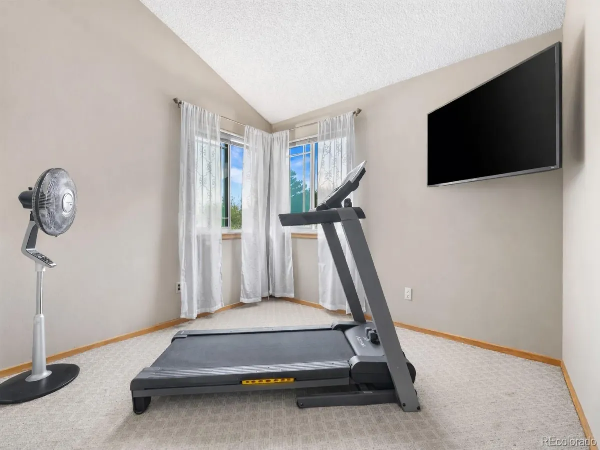 04152026003915 1200 12