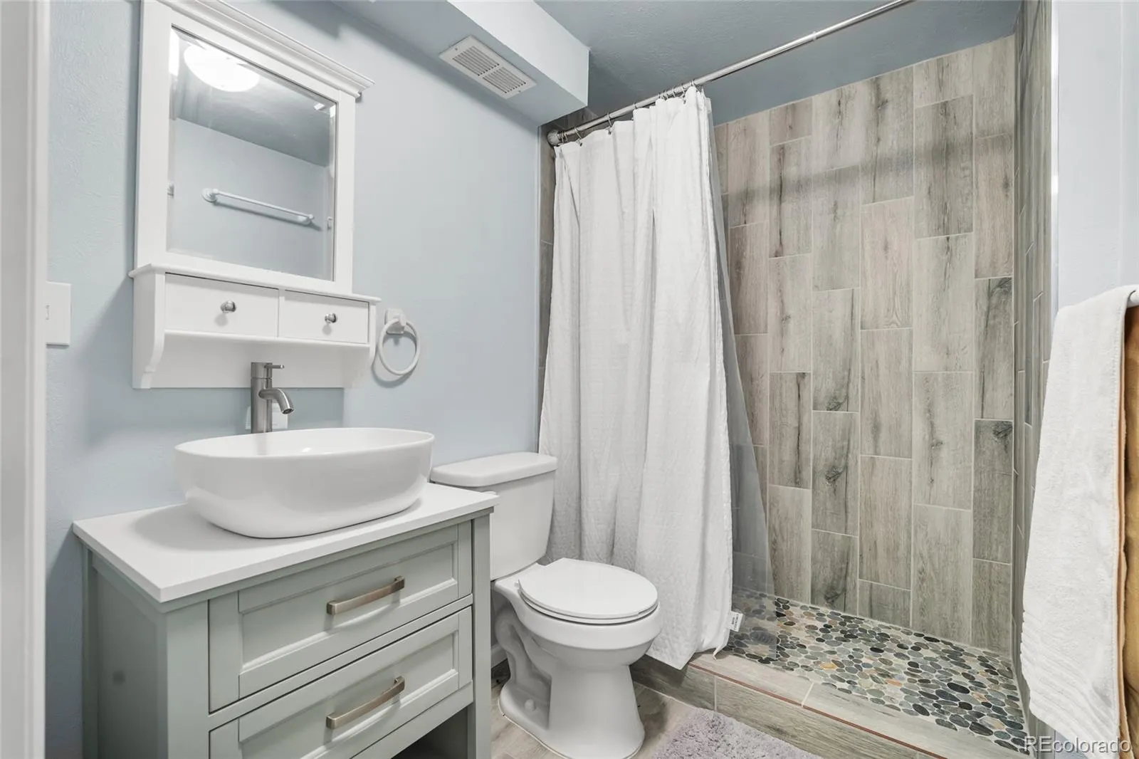 04152026003915 1600 14