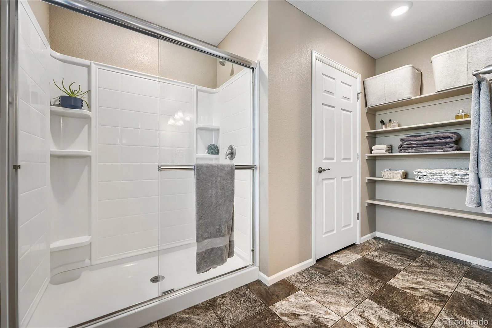 4466 S Tibet Street Aurora CO 80015 | MLS #REC3560891 07312026153958 1600 19