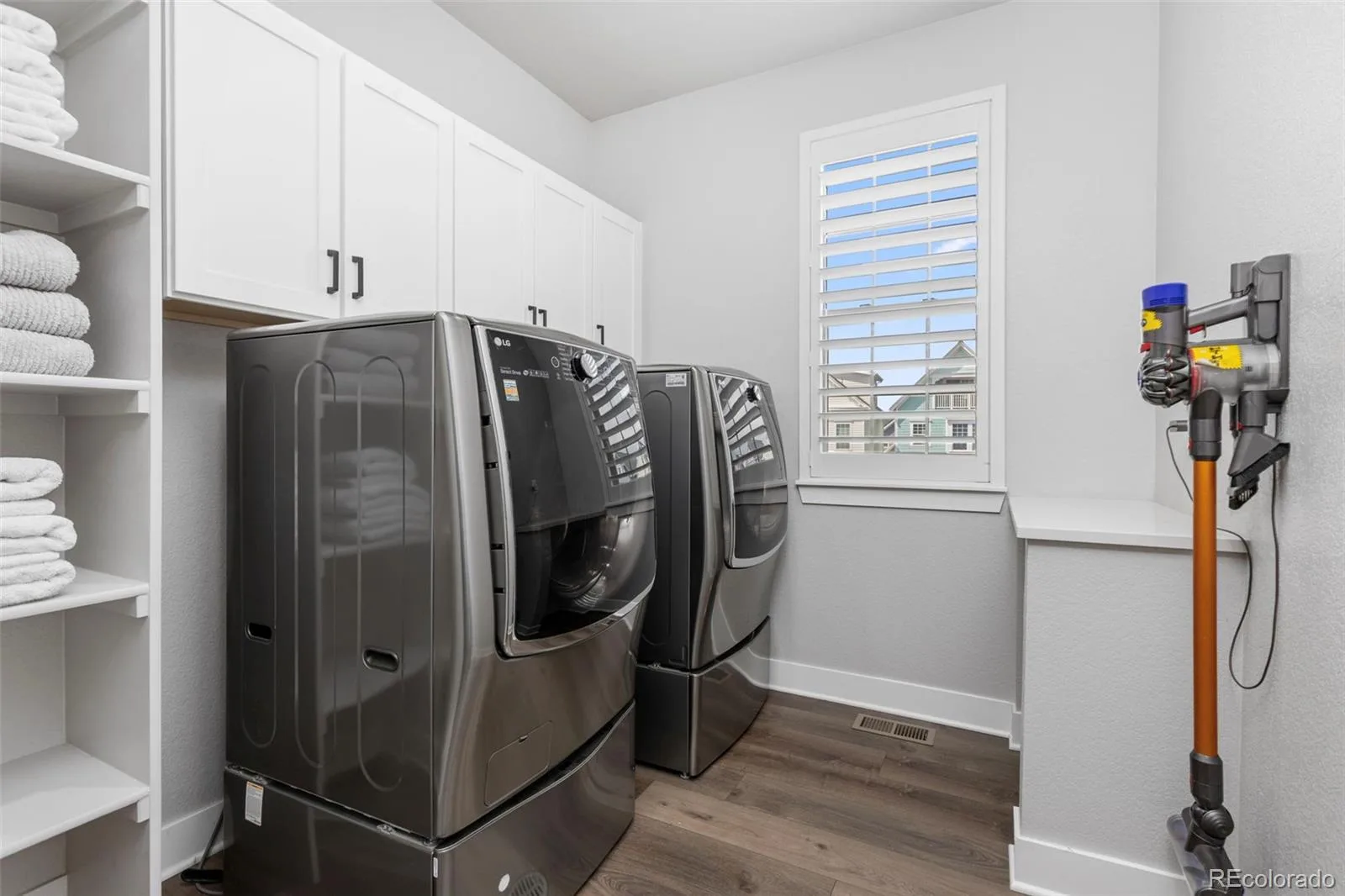 5974 Dallas Street Denver CO 80238 | MLS #REC3561413 08272026202553 1600 28