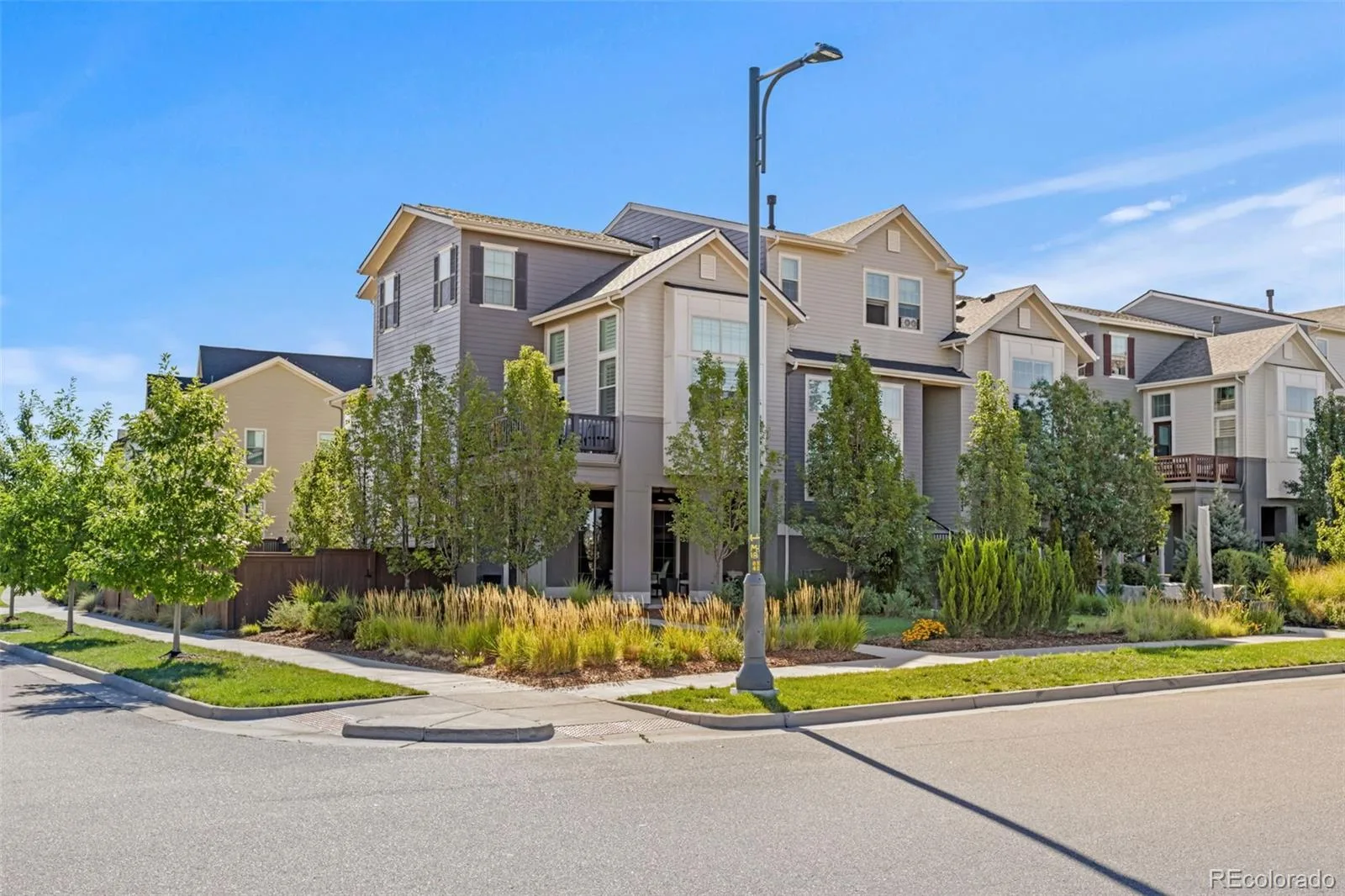 5974 Dallas Street Denver CO 80238 | MLS #REC3561413 08272026202553 1600 34