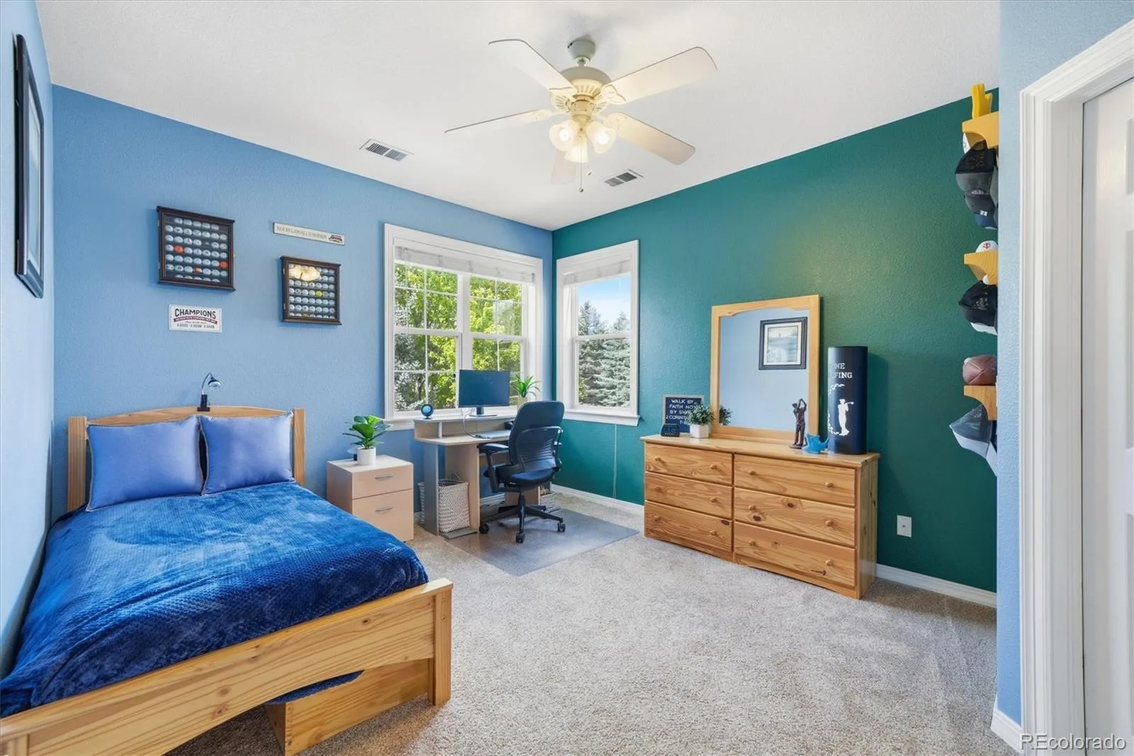 6558 S Riviera Way Aurora CO 80016 | MLS #REC3561731 08272026161242 1600 27