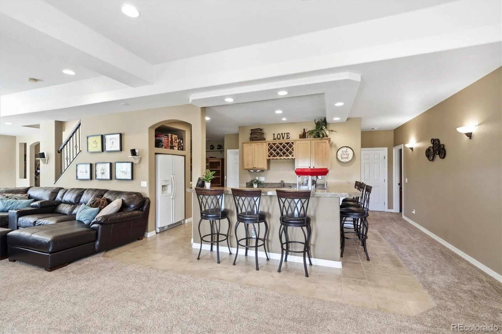 6558 S Riviera Way Aurora CO 80016 | MLS #REC3561731 08272026161242 1600 36