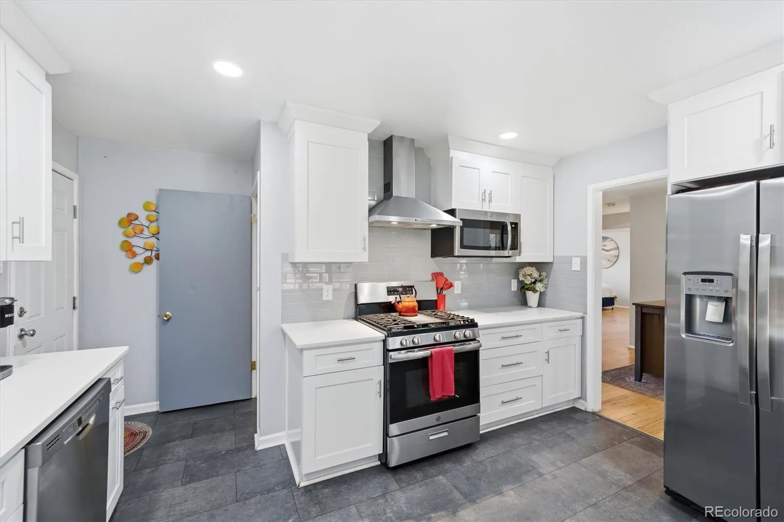 2955 S Zurich Court Denver CO 80236 MLS #REC3562827 05202026231902 1600 35