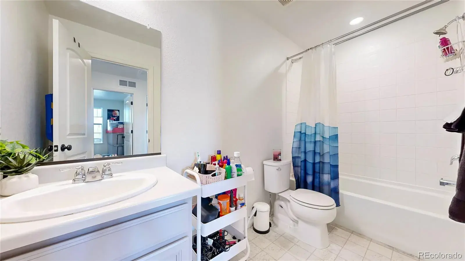 27584 E 6th Drive Aurora CO 80018 | MLS #REC3567229 02112026200537 1600 17