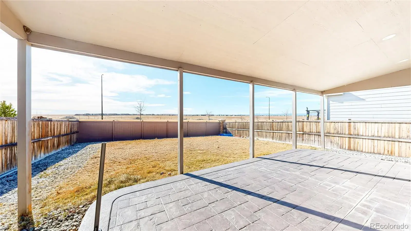 27584 E 6th Drive Aurora CO 80018 | MLS #REC3567229 02112026200537 1600 20
