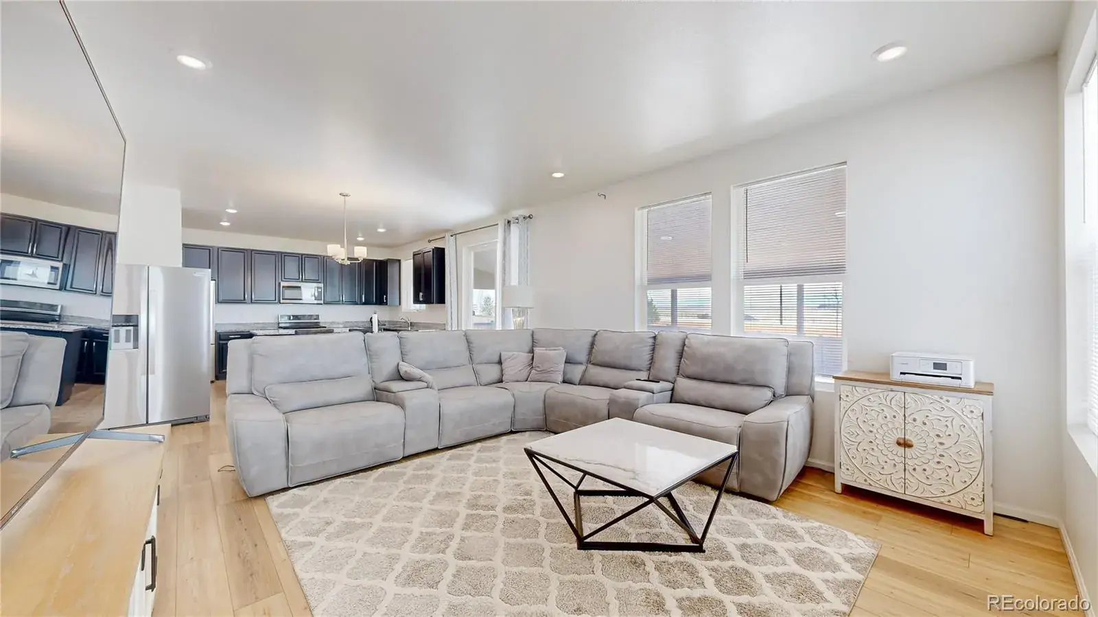 27584 E 6th Drive Aurora CO 80018 | MLS #REC3567229 02112026200537 1600 3