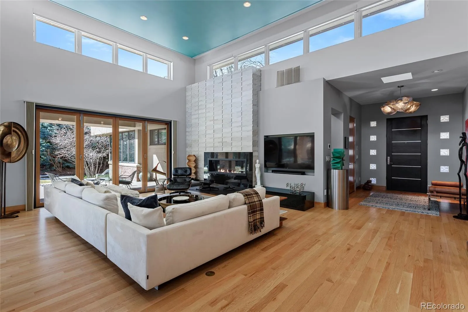 04142026000116 1600 7