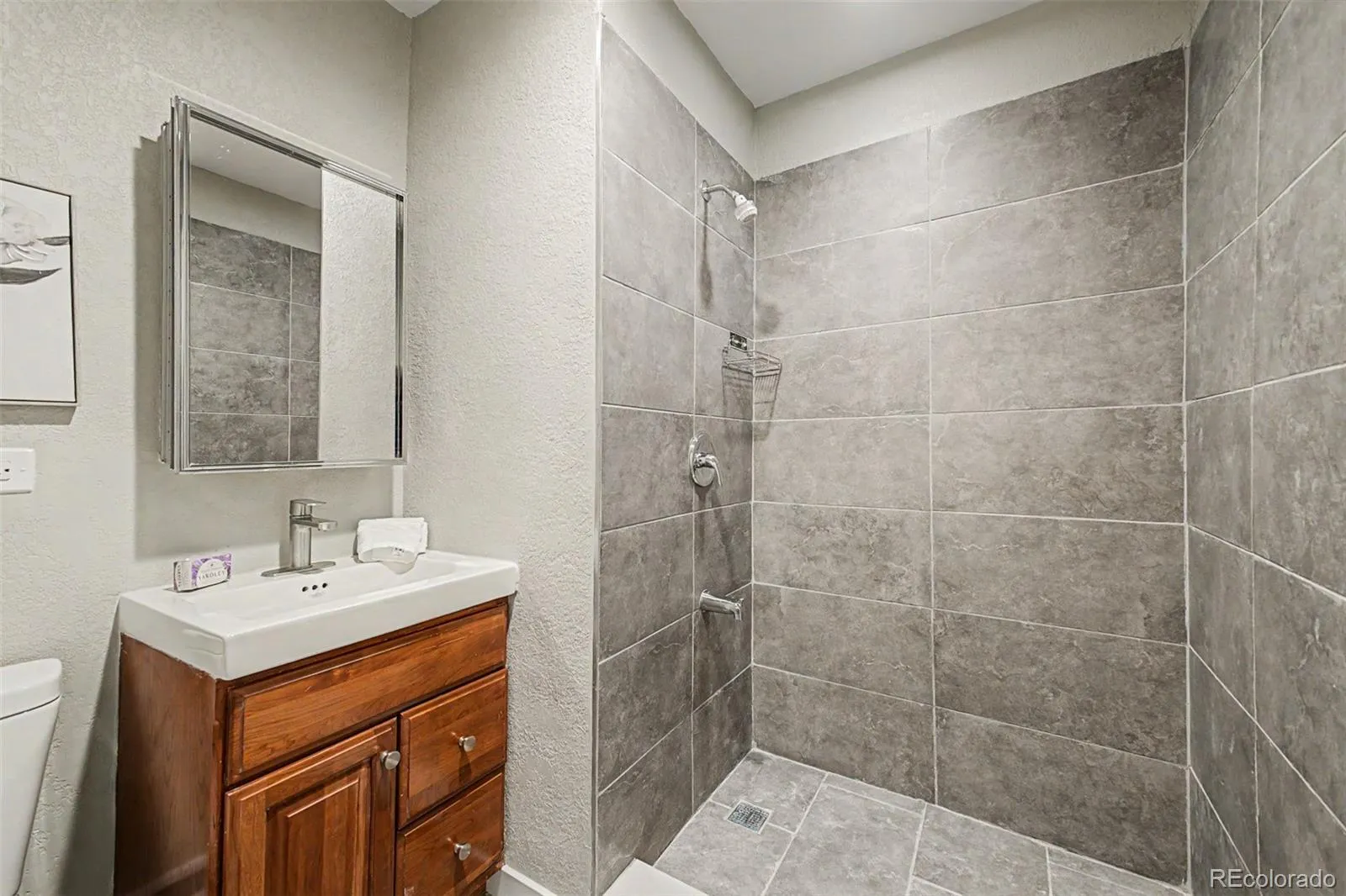 04202026165316 1600 18