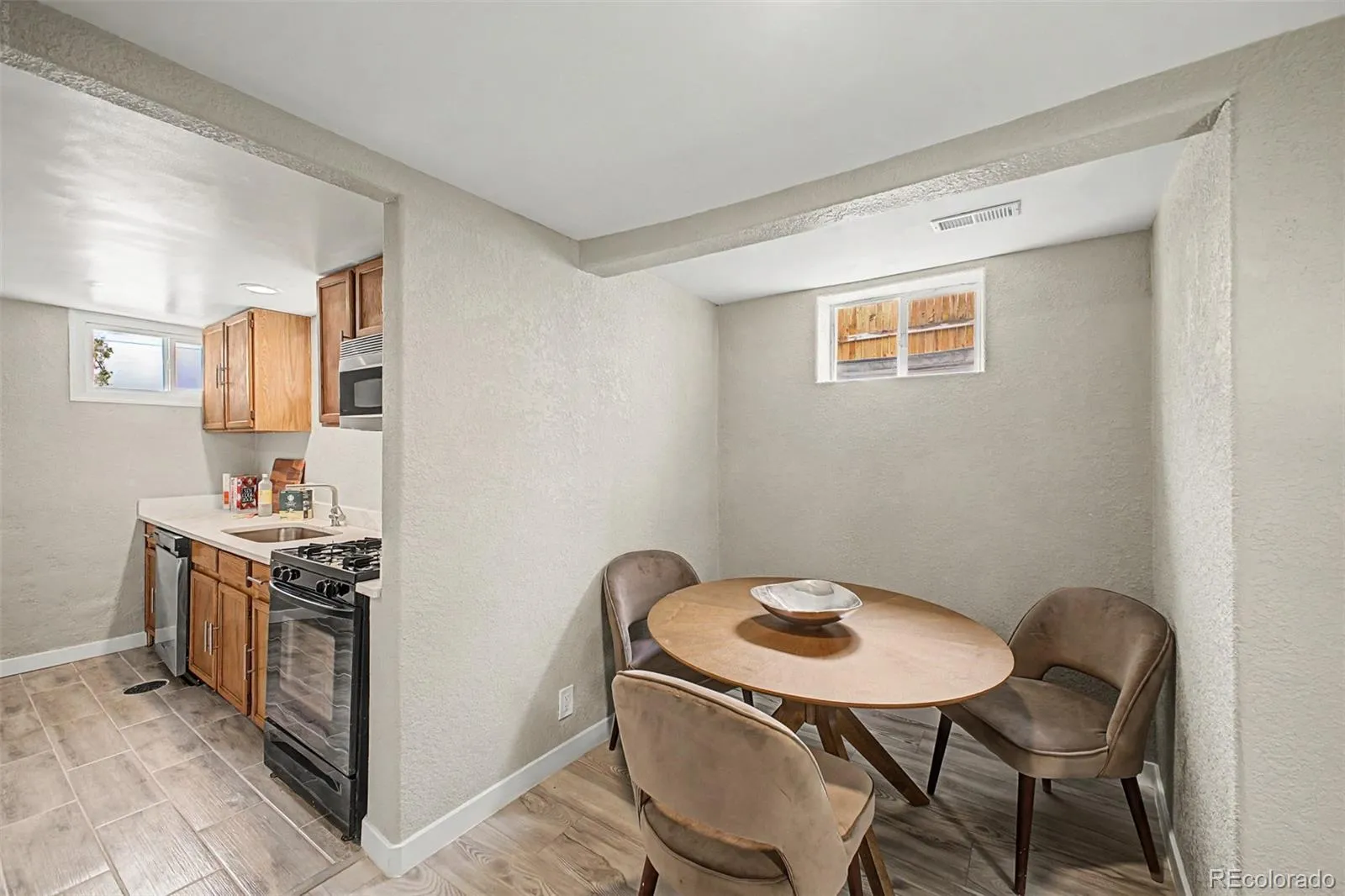 04202026165316 1600 25