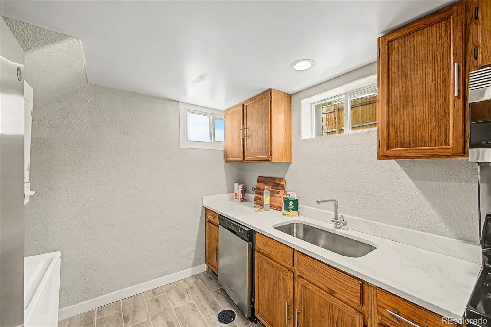 04202026165316 1600 26