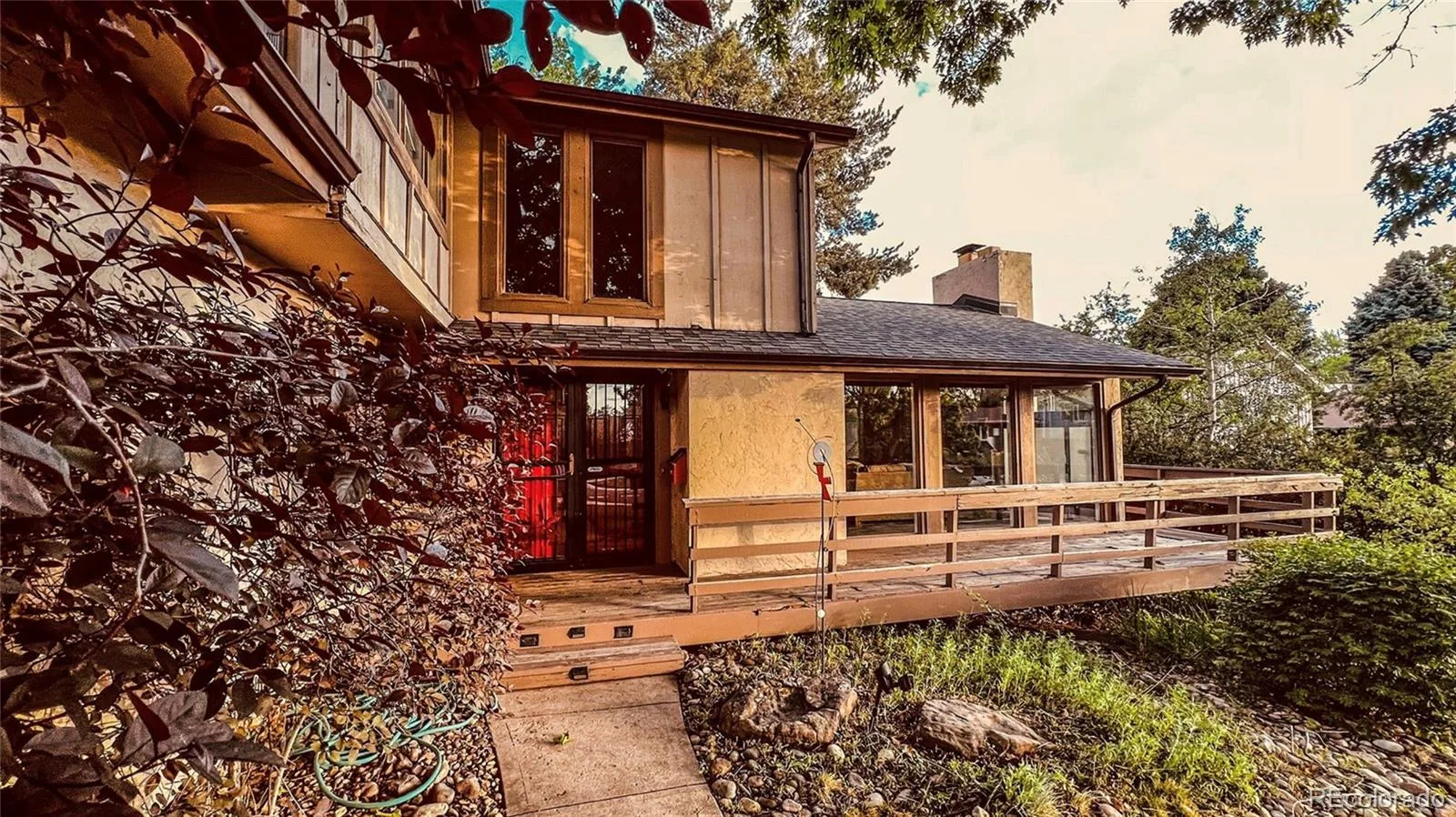6560 E Colorado Drive Denver CO 80224 | MLS #REC3570208 07212026215525 1600 2