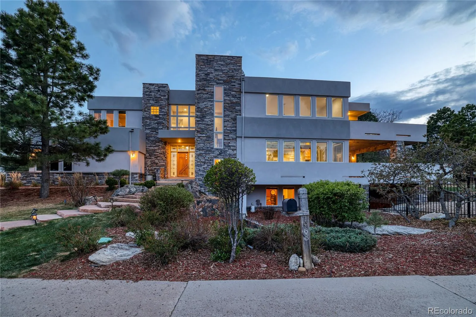 7963 Glen Ridge Drive Castle Pines CO 80108 MLS #REC3571322 04272026020559 1600 1