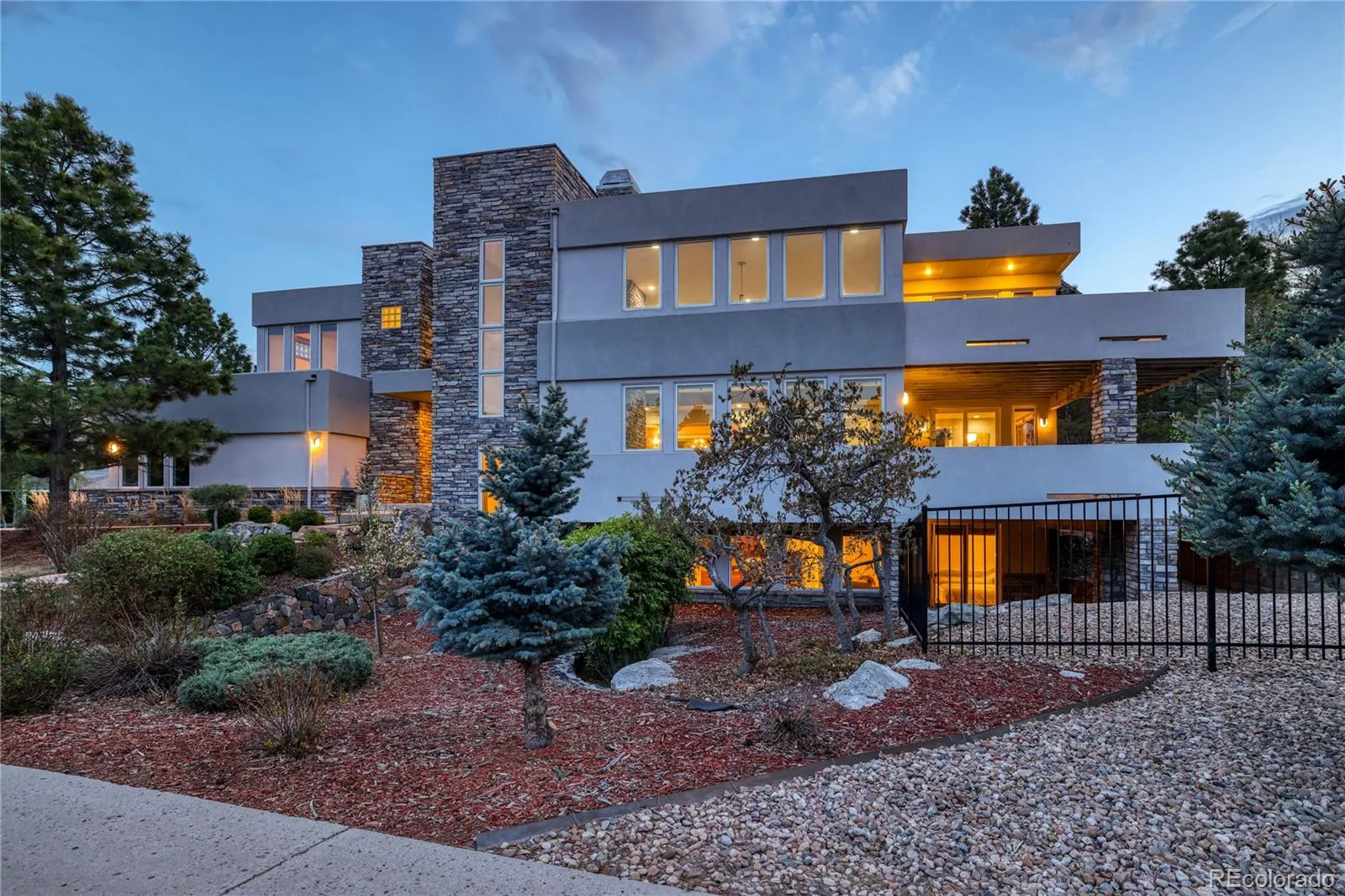 7963 Glen Ridge Drive Castle Pines CO 80108 MLS #REC3571322 04272026020559 1600 2