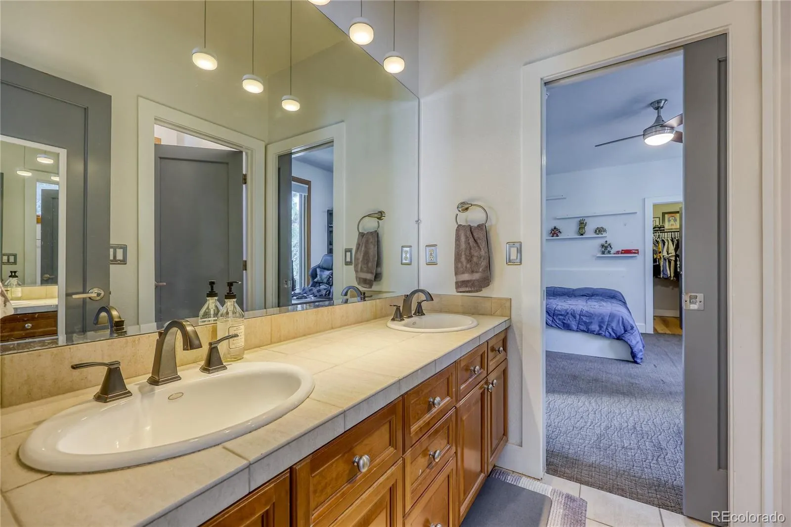 7963 Glen Ridge Drive Castle Pines CO 80108 MLS #REC3571322 04272026020559 1600 22