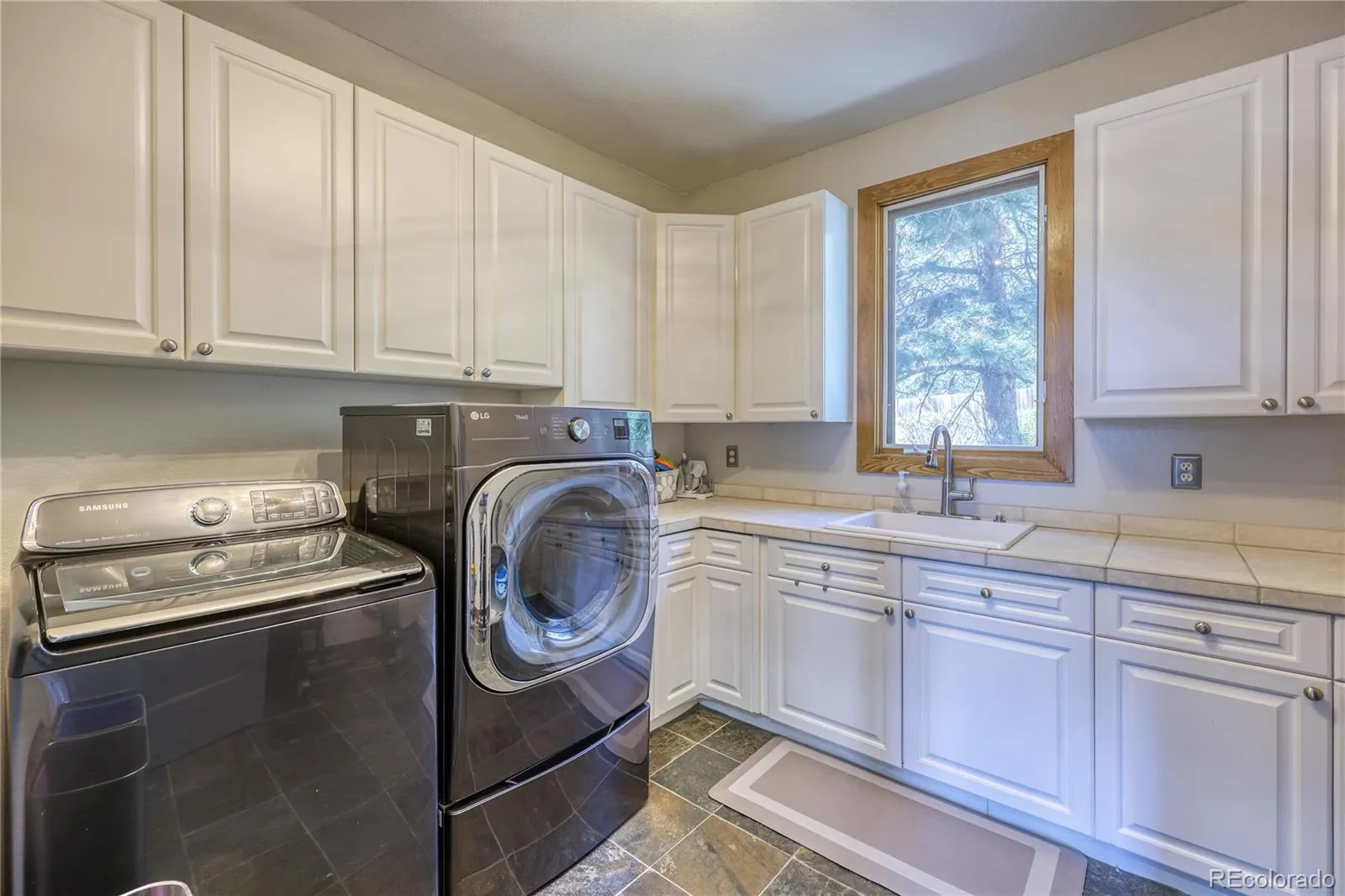 7963 Glen Ridge Drive Castle Pines CO 80108 MLS #REC3571322 04272026020559 1600 29