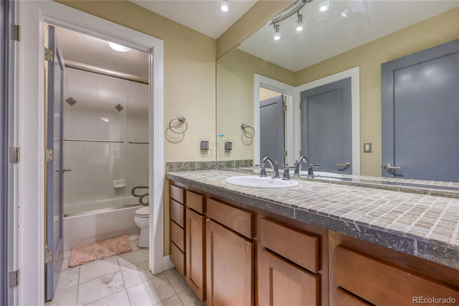 7963 Glen Ridge Drive Castle Pines CO 80108 MLS #REC3571322 04272026020559 1600 35